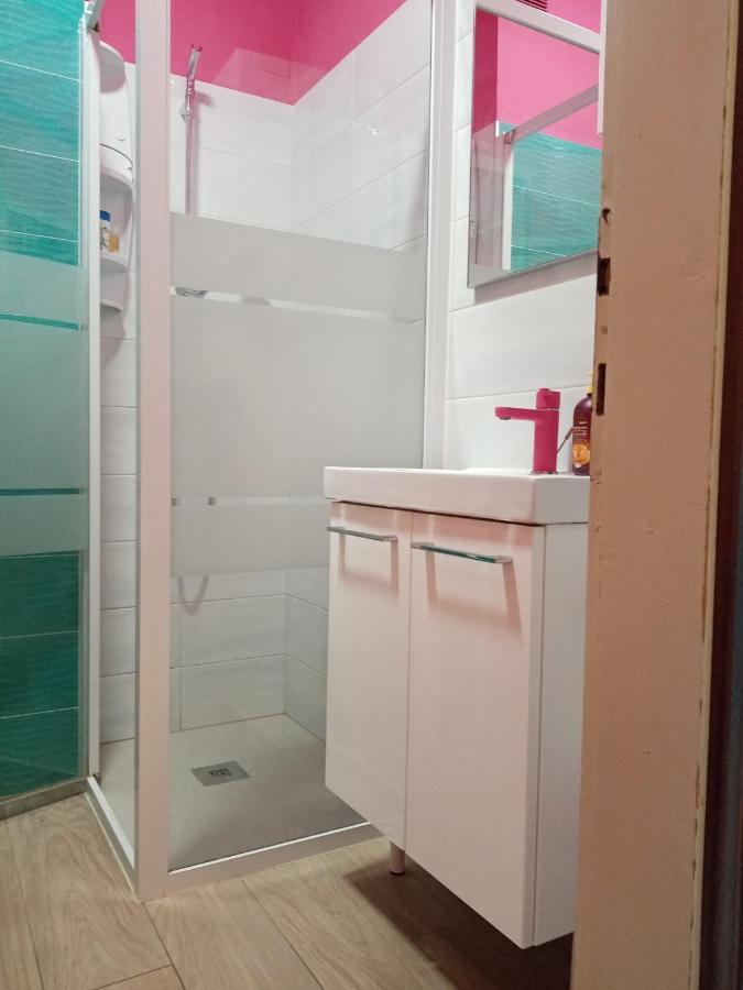 La Magia Del Mare Apartment Линяно Сабиадоро Екстериор снимка